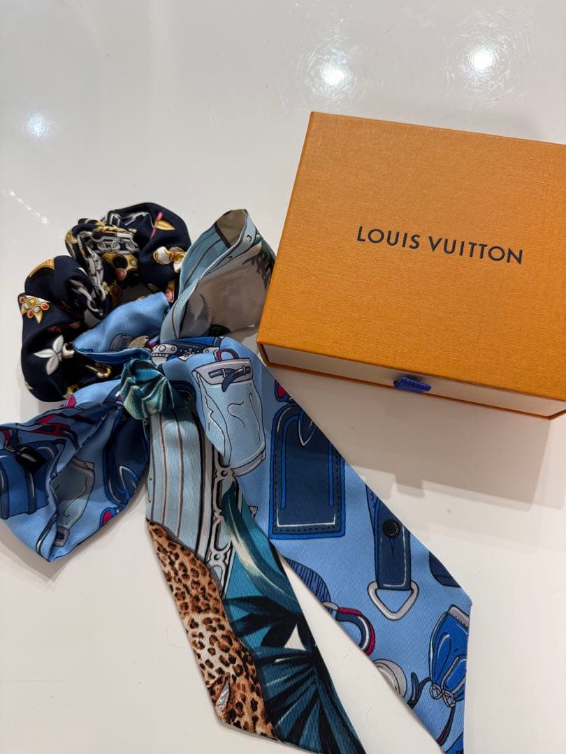 ルイヴィトン シュシュ ビーマインドフル リボン ブルー/グリーン M76644 ルイヴィトン シュシュ ビーマインドフル リボン ブルー/グリーン