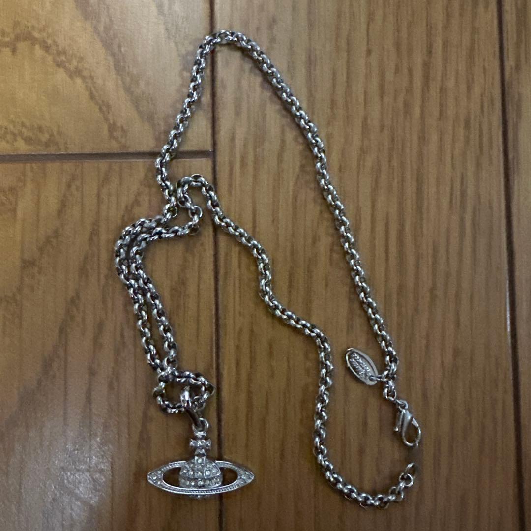 Vivienne Westwood 土星モチーフ ネックレス - メルカリ