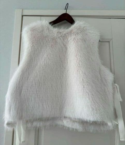 トレフルプラスワン❢完売❢交渉可!trefle+1 ふわふわベスト ホワイト