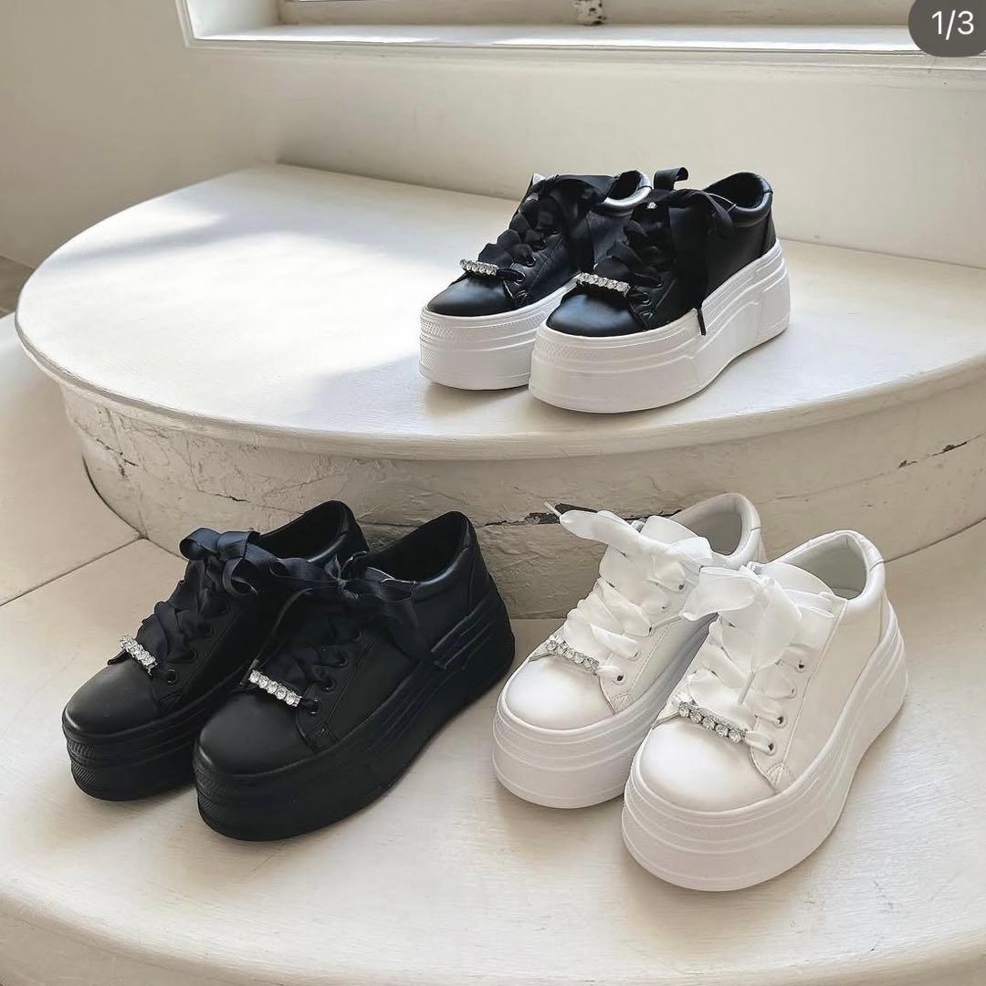 evelyn ビジュラインスニーカー 23cm - メルカリ