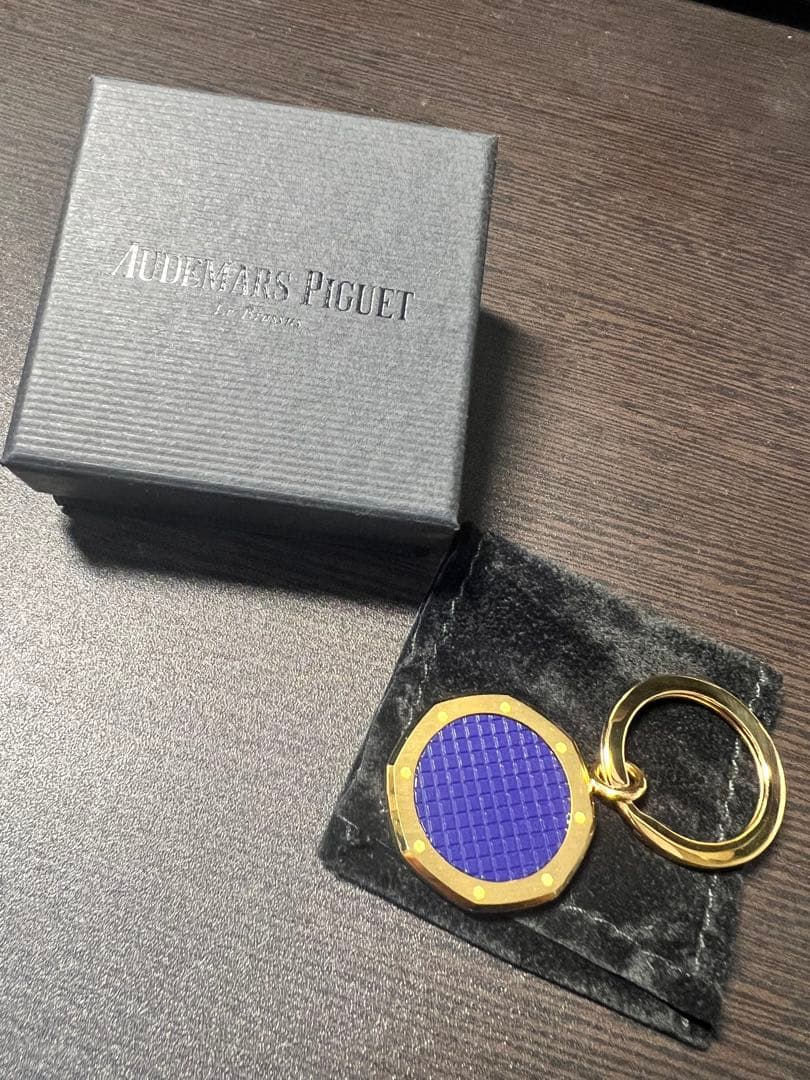 オーデマピゲ　ノベルティ　八角形　キーホルダー 2026年最新】オーデマピゲ キーホルダーの人気アイテム - メルカリ