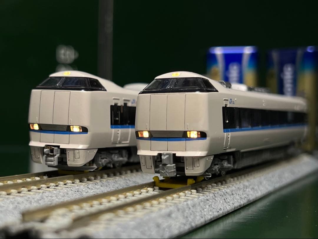 KATO 10-1748 683系2000番台 動力化3両セット KATO 10-1748 683系2000番台「サンダーバード」(リニューアル車)増結