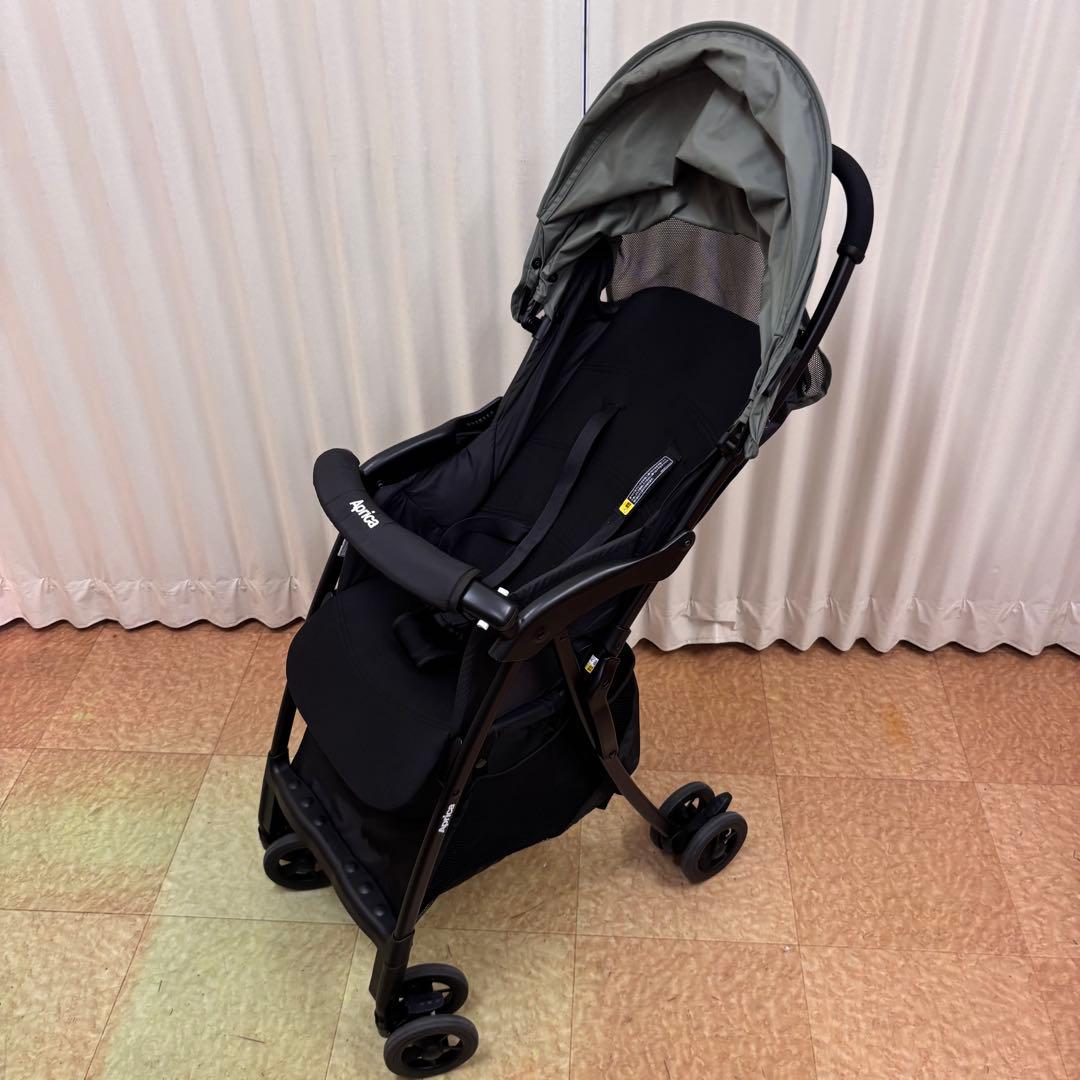 クリーニング済 ☆美品☆ アップリカ マジカルエアー グレー 超軽量