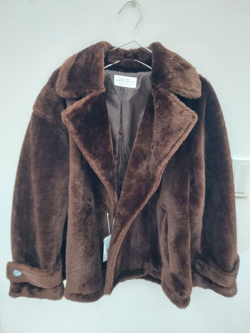 新品・未使用】高山直子 ショートボアコート URBAN RESEARCH - メルカリ