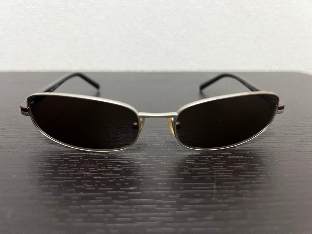 プラダ PRADA サングラス 56E 57ロ16 1AP-3N1 130 - メルカリ
