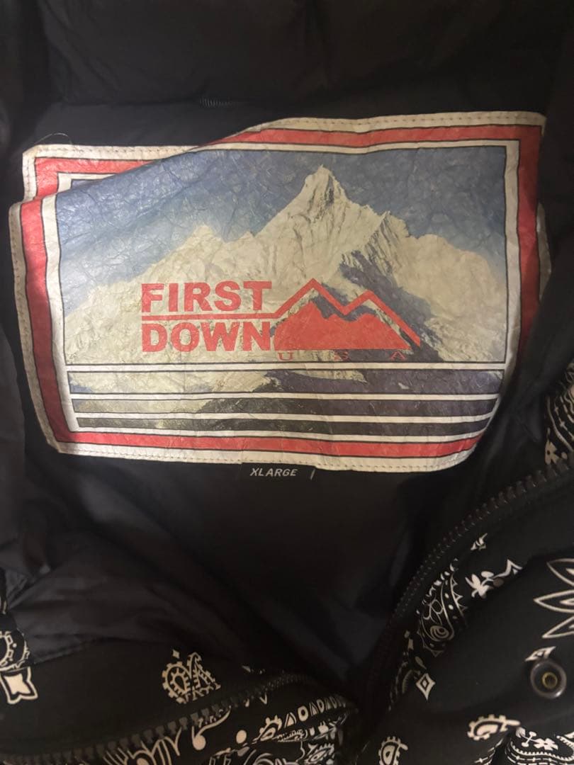 新年特別価格】FIRST DOWN ペイズリー柄 限定 ダウンジャケット XL