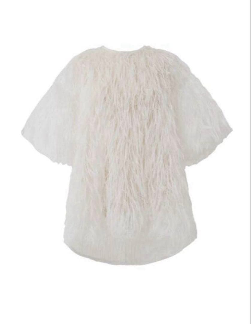 Cygneシーニュ⭐︎フェザートップスMoni - メルカリ