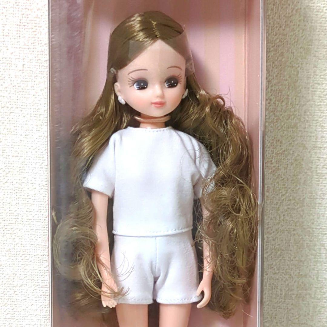 2022年日本橋BASICモデル リカちゃんV4 リカちゃんキャッスル - メルカリ