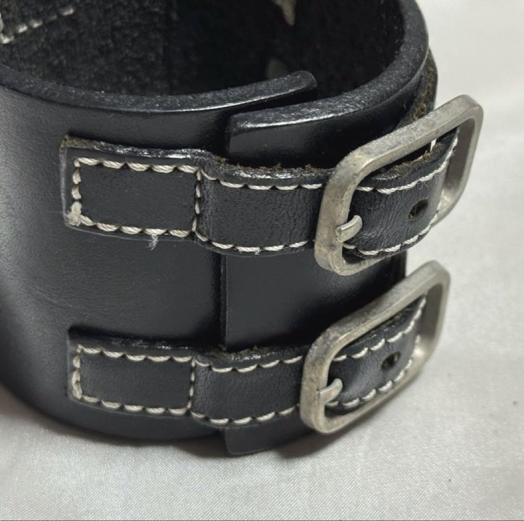 alice auaa ◇ レザーリストコルセット バングル 黒