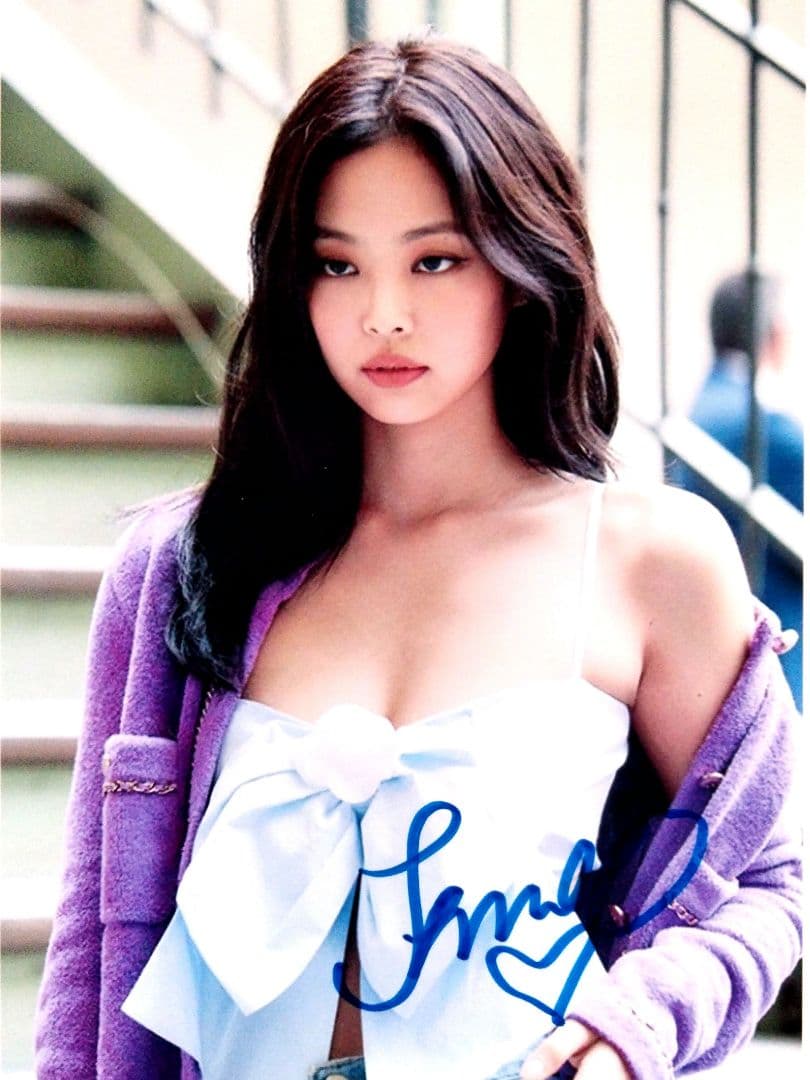 セール中…ジェニー直筆サイン入り2Lサイズ写真…Jennie…BLACKPINK