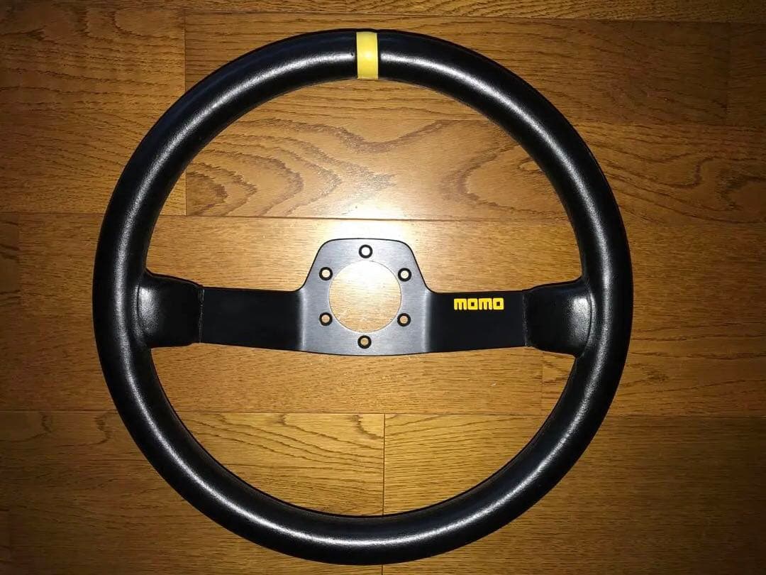 momo ステアリングホイール 黒 MOMO（モモ） ステアリング RACE NOTO BLACK/GOLD 35 350mm レース