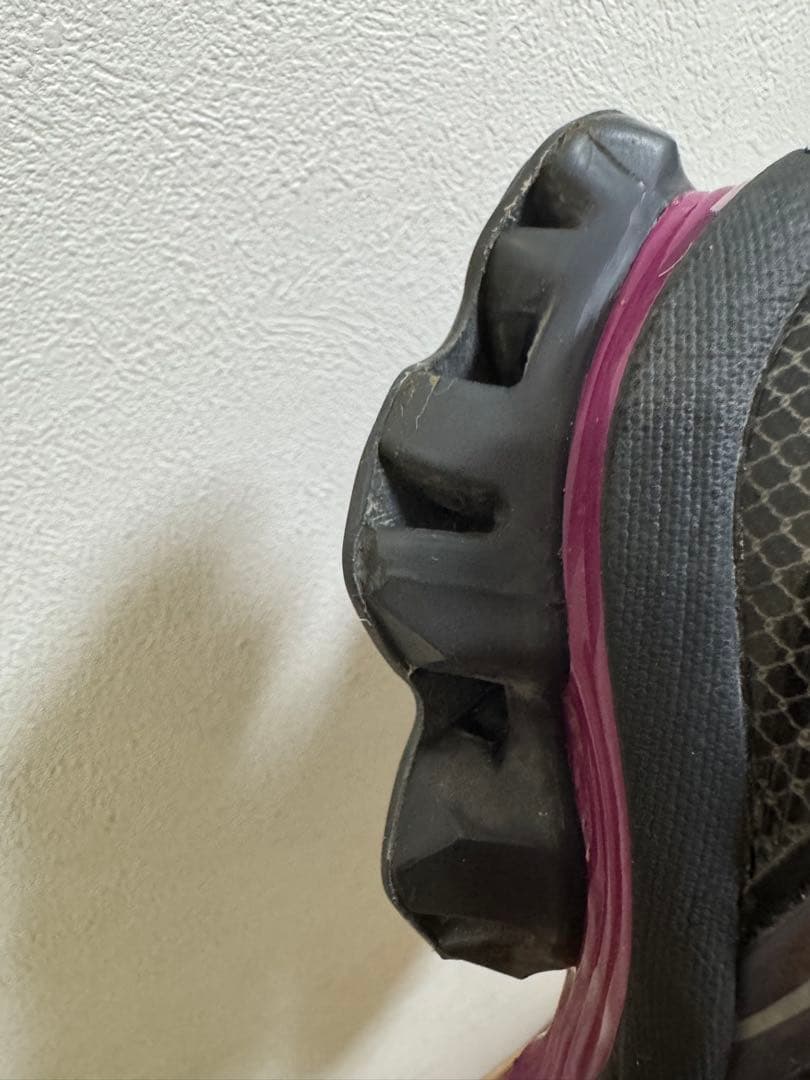 【最終値下げ】Asics Gel-Kinetic Fluent \"Black\"