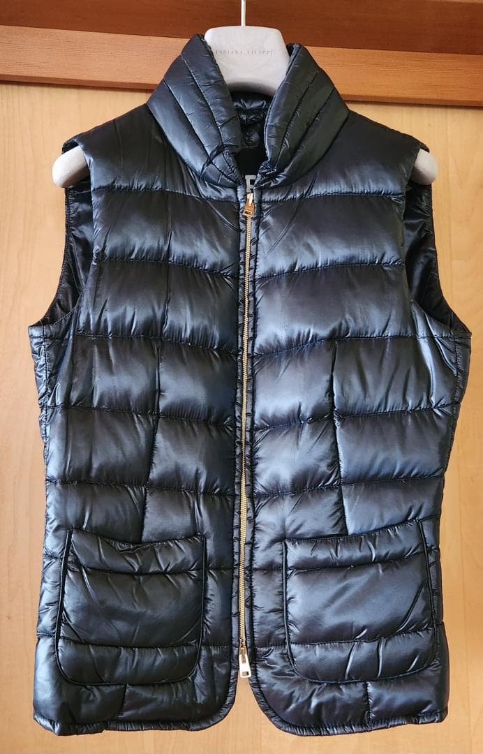 ぴろ 未使用 ヘルノダウンベスト 40 楽天市場】【国内正規品】HERNO ヘルノ ダウン ベスト ウール ナイロン
