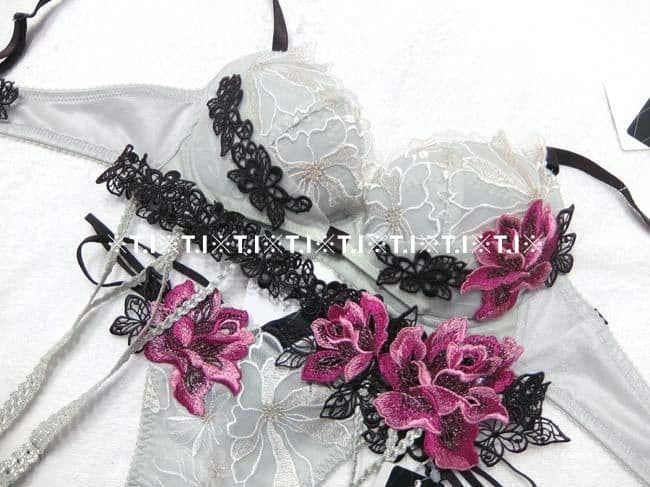 サルート/プラダを着た悪魔 C70＆ソング＆ガーターM OV 96 - メルカリ