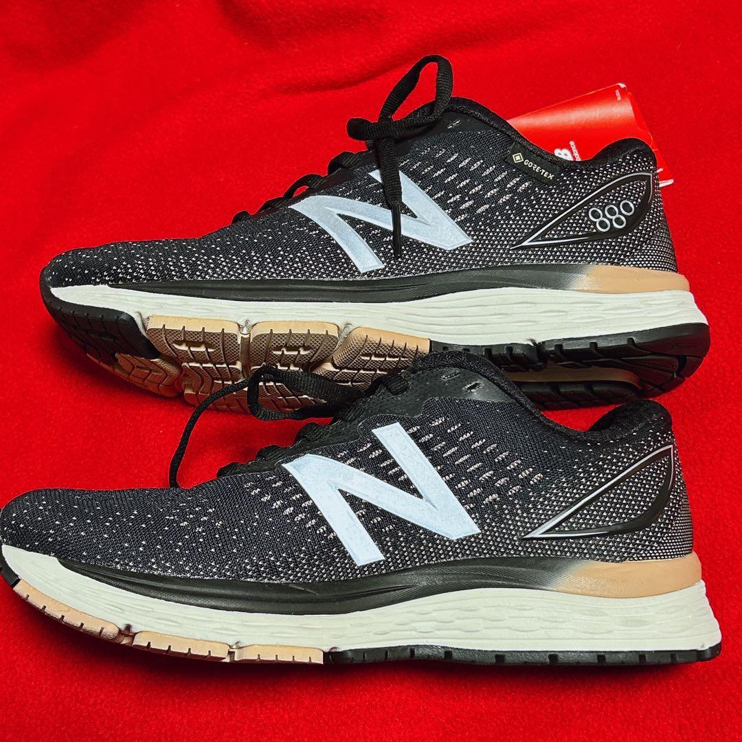GALA新品 ニューバランス M880V9 ゴア スニーカー 23.5cm