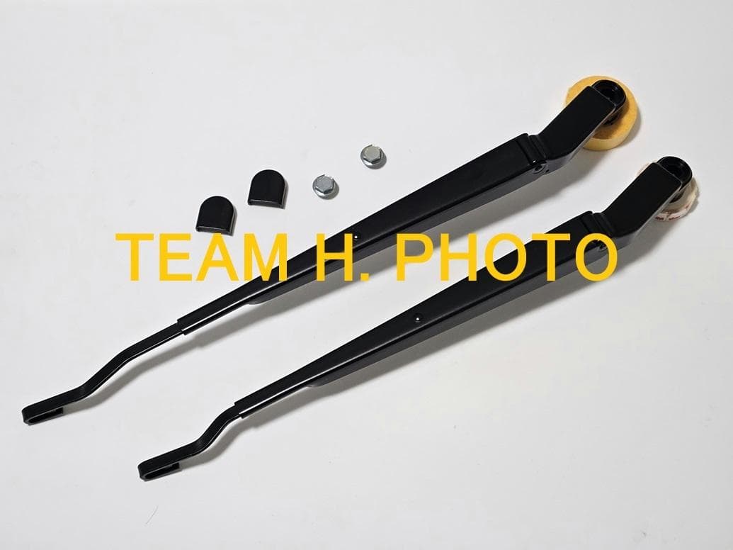 80系ランクル　純正 フロントワイパーアーム 左右セット　キャップ＆ナット 付属 正規品】 トヨタ純正部品 80系 ランクル ワイパーアーム 左右セット