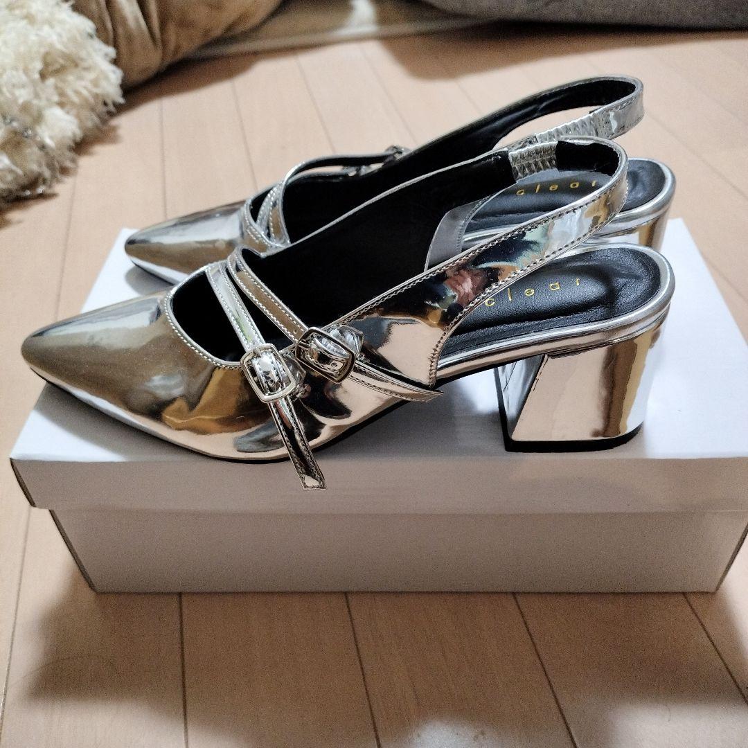 clear ポインテッドトゥミュール[シルバー，М]【値引き可】 - メルカリ