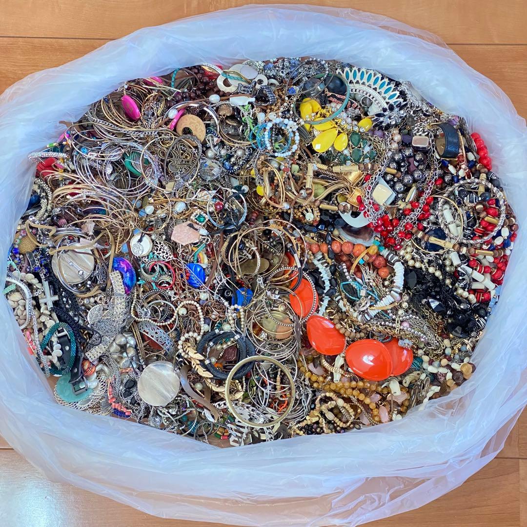 大量 まとめ売り ジャンク 未選別 アクセサリー色々④ 約8.5