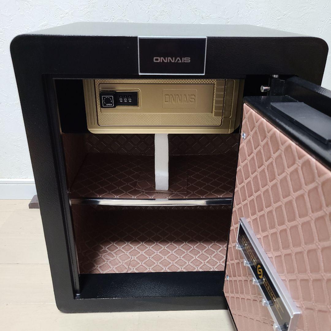 こ*く様 新品未使用 金庫 ONNAIS 番号ロック キーロック ポケモンカード