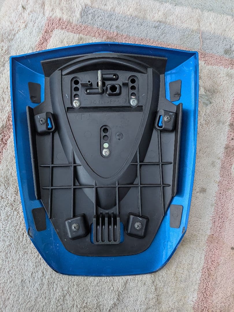 送料無料】CBR600RR コニカミノルタ シングルシートカウル - メルカリ