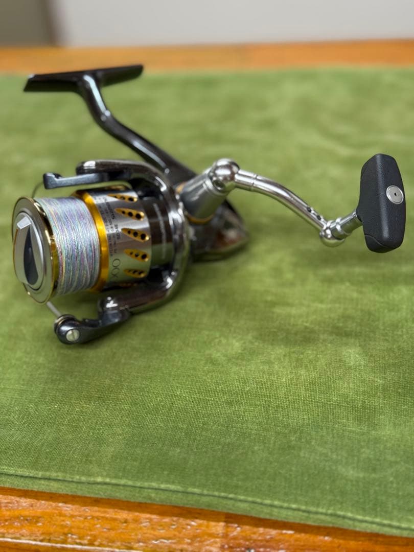 SHIMANO STELLA C3000 SD34 E（傷あり） SHIMANO STELLA C3000 SD34 E（傷あり） - メルカリ