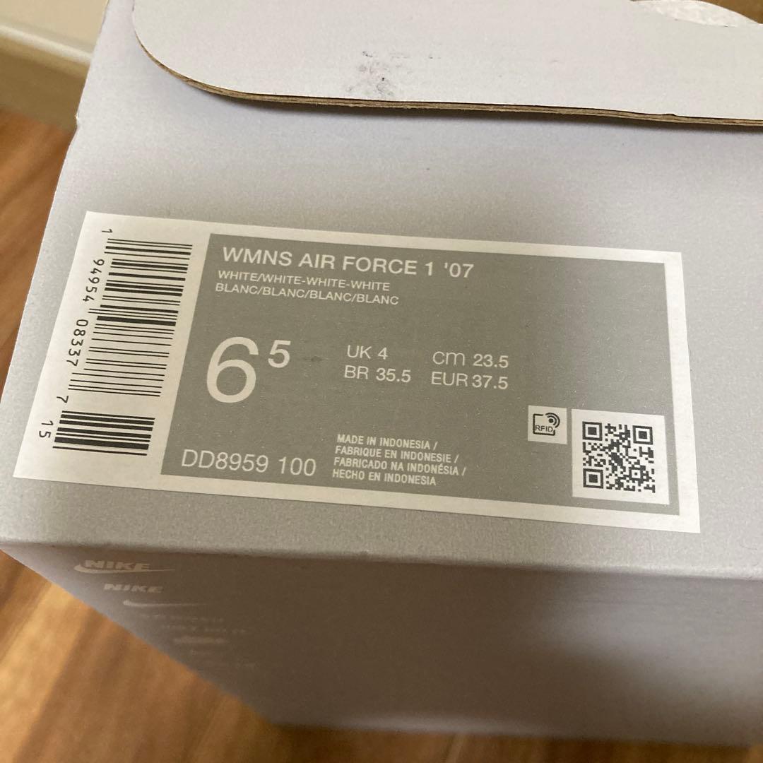 ★3_m_8★さん専用⭐︎新品NIKE ナイキ エアフォース1 23.5cm