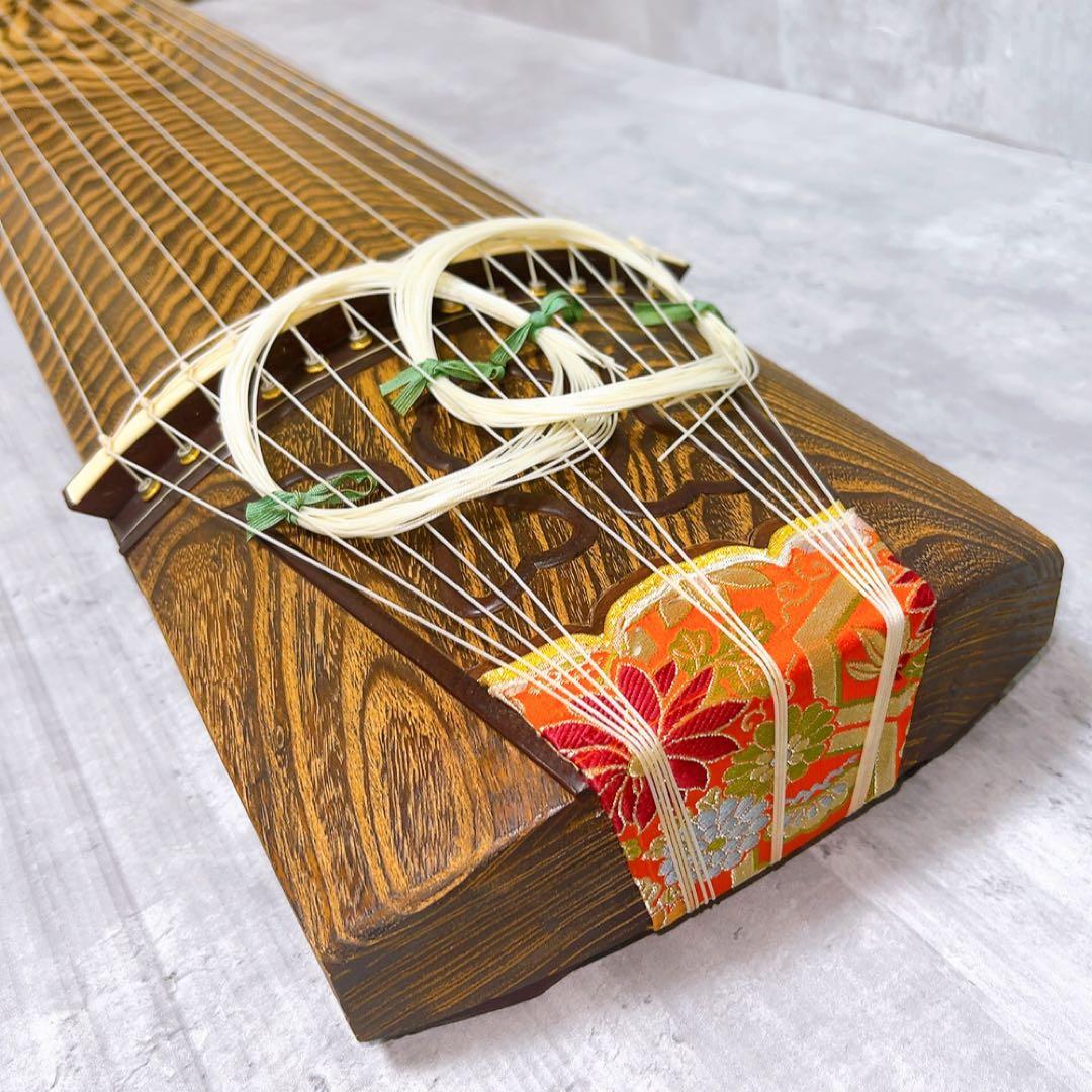 超希少! お琴 箏 麻型彫り ダイヤモンド彫り 13弦 くり甲 高級素材 上