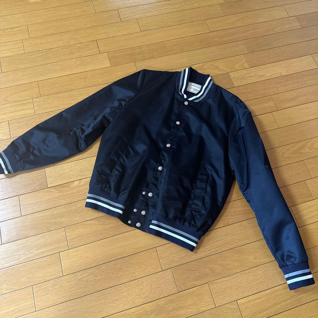 MAISON KITSUNÉ ネイビー スタジャン - メルカリ