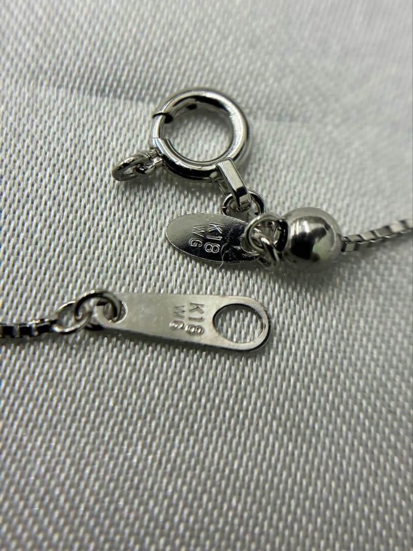 定番品:K18WGチェーンネックレス 45㌢ 0.7㍉幅 - メルカリ