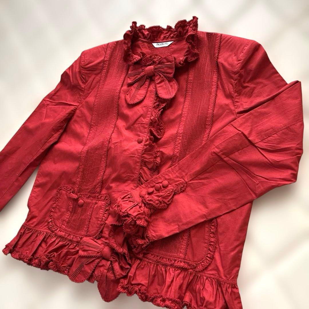 サブちゃん　新品INGEBORGインゲボルグ赤いフリル付き長袖ブラウス ミスティガーデンpt.ブラウス （シャツ・ブラウス）｜INGEBORG