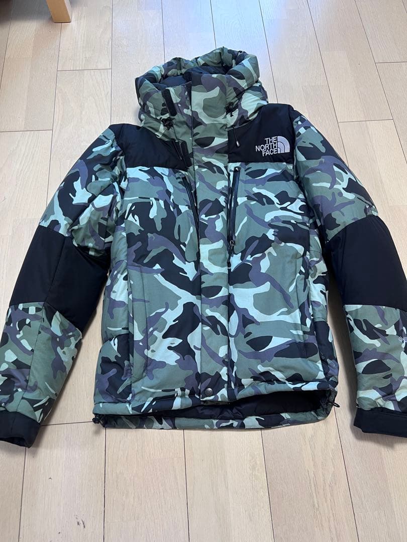 THE NORTH FACE 迷彩柄 ダウンジャケット THE NORTH FACE（ザ ノースフェイス） ノースフェイス ノベルティ