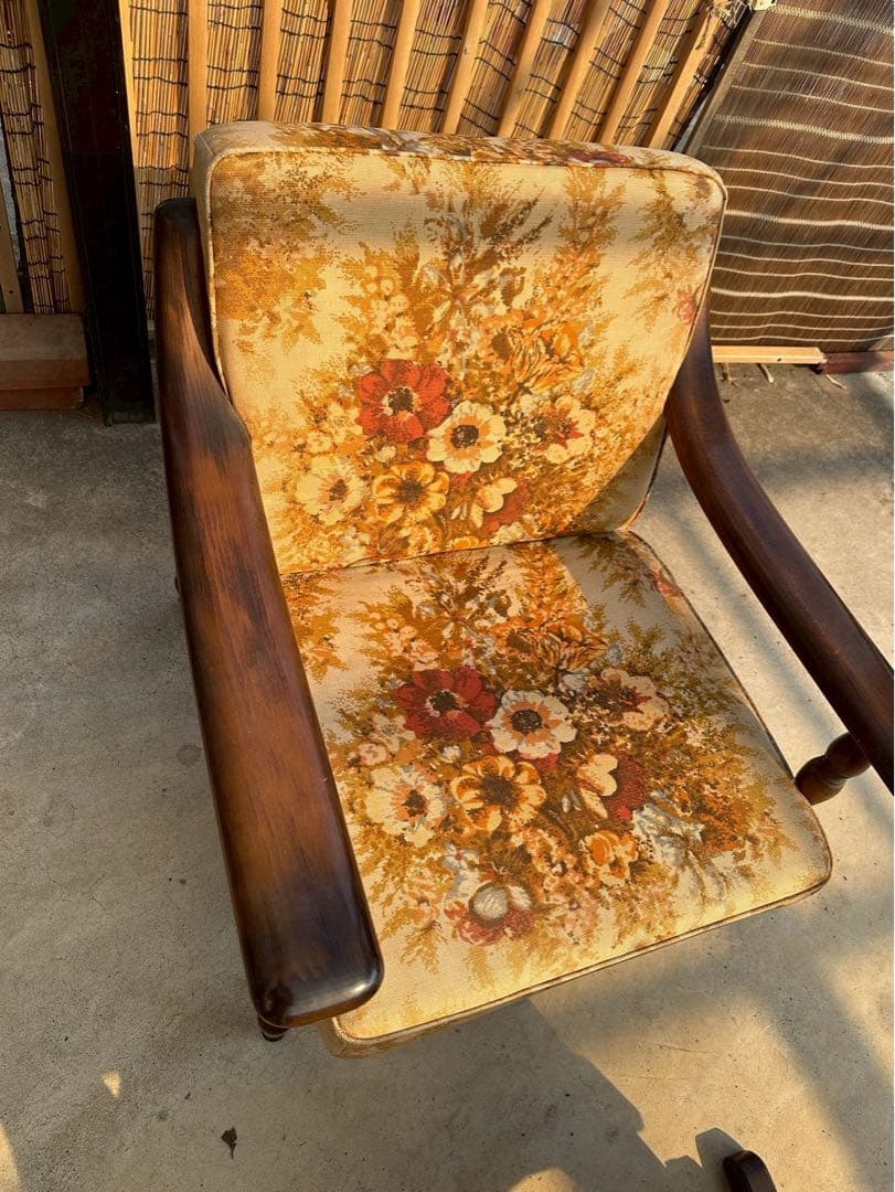 カリモク 花柄ソファセットとテーブル 茨城県古河市まで引き取り限定