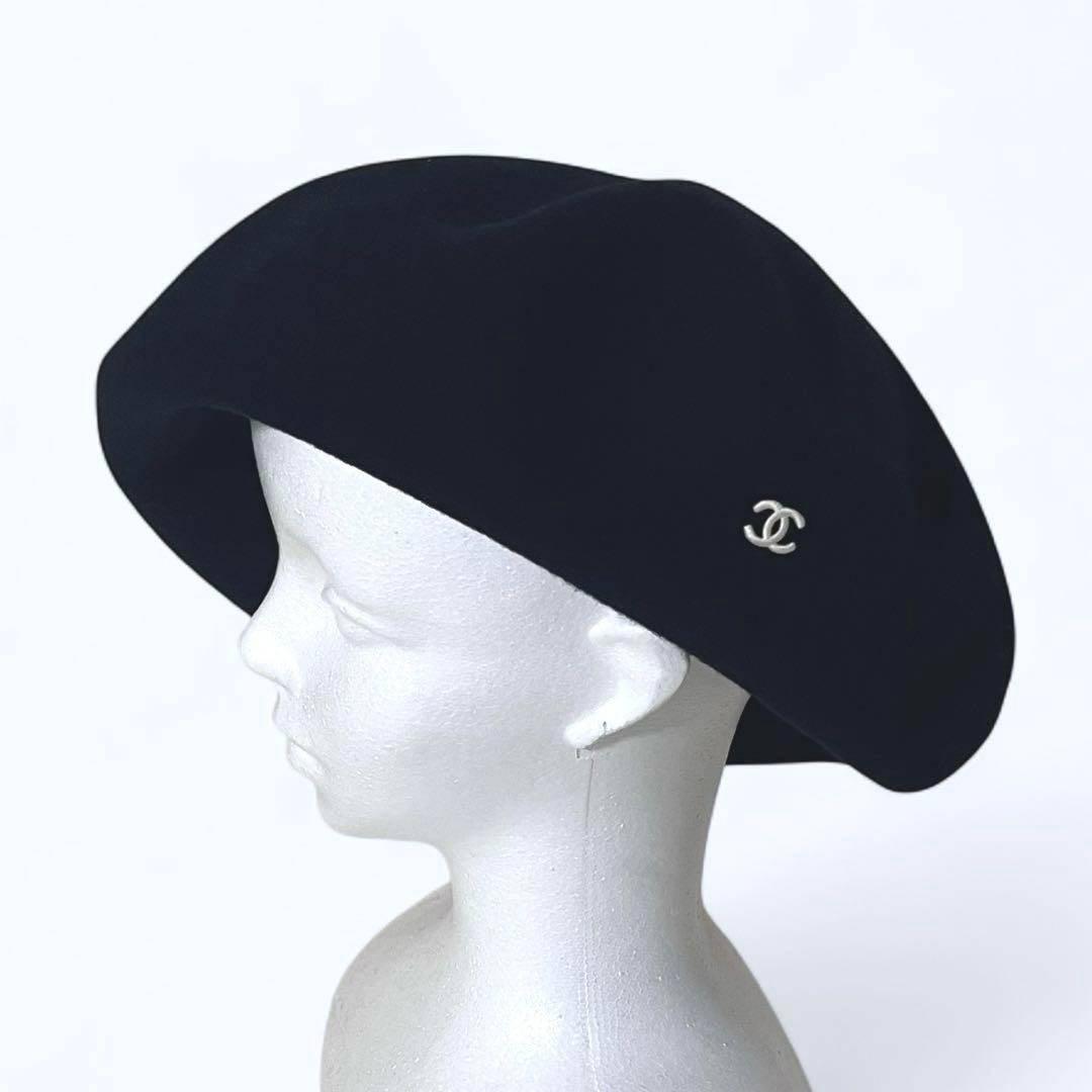 【美品】CHANEL/シャネル　ベレー帽　ココマーク刺繍　ウール　59相当　黒 CHANEL - CHANEL シャネル ベレー帽 帽子 ハット ココマーク 刺繍