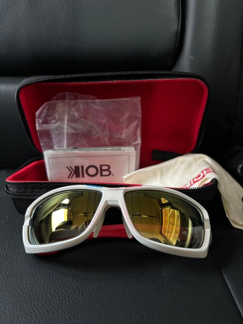 KIOB スポーツサングラス ホワイト/レッド 100%(ワンハンドレッド) スポーツサングラス スピードクラフト XS