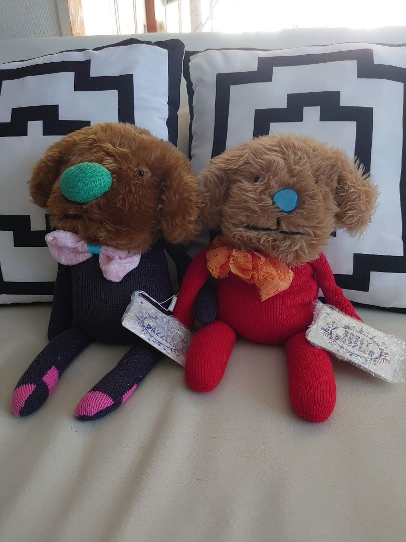 ボビー・ダズラー カラフルな犬のぬいぐるみ2体セット 70体限定＜ボビーダズラー＞コラボドールも登場！＜マンナイン