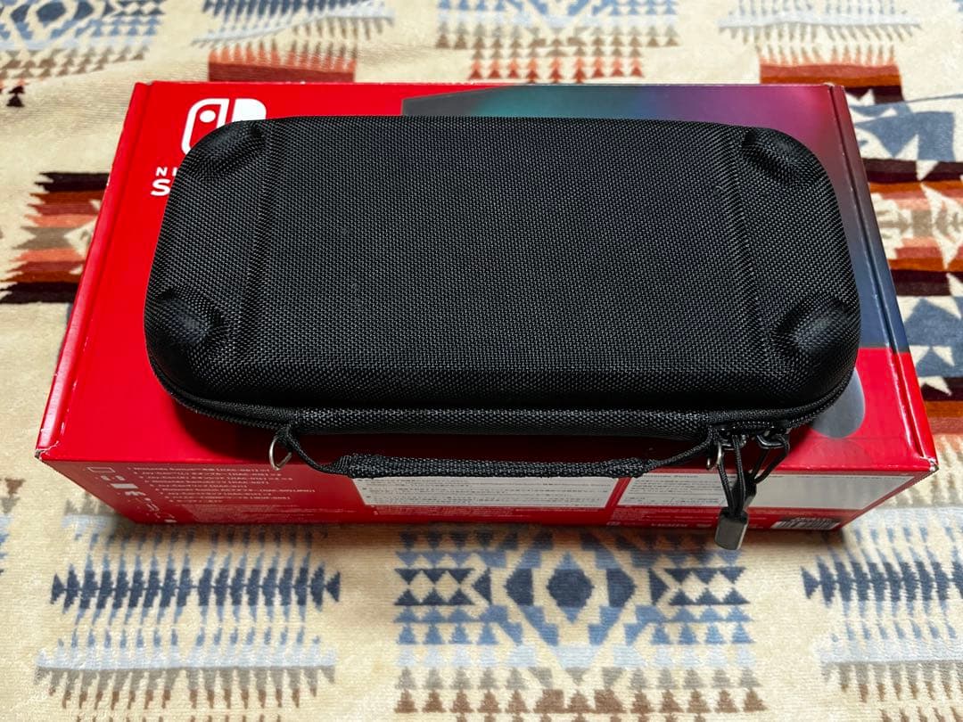 Nintendo Switch 本体 赤/青 ジョイコン付き 箱あり USED