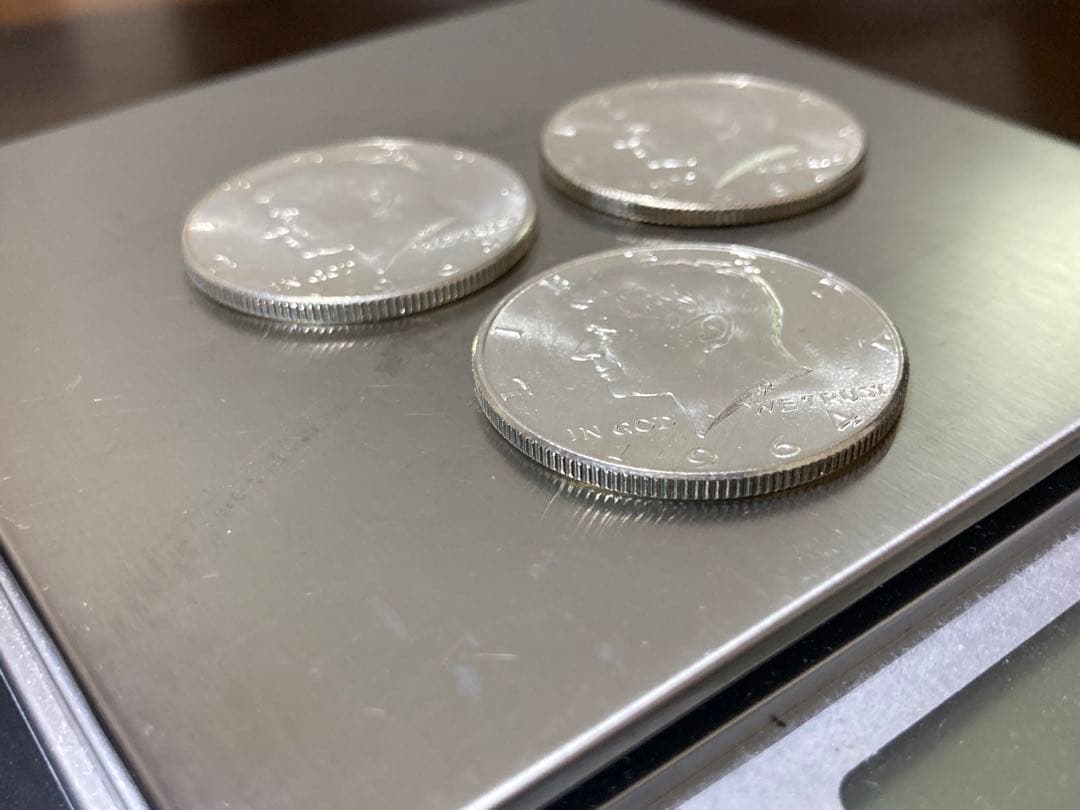 《アメリカ》ケネディハーフダラー銀貨3枚セットで(1964年)