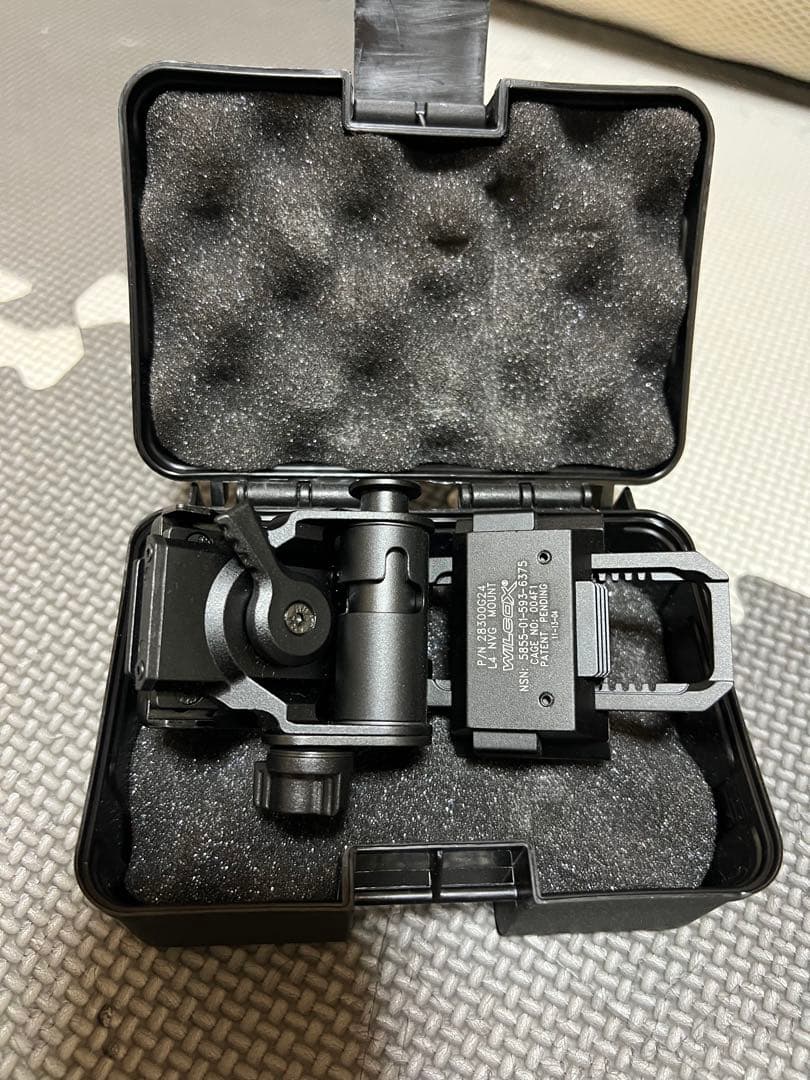 PVS-31 デジタルナイトビジョン 実動 IR 四角画面タイプの通販はau PAY