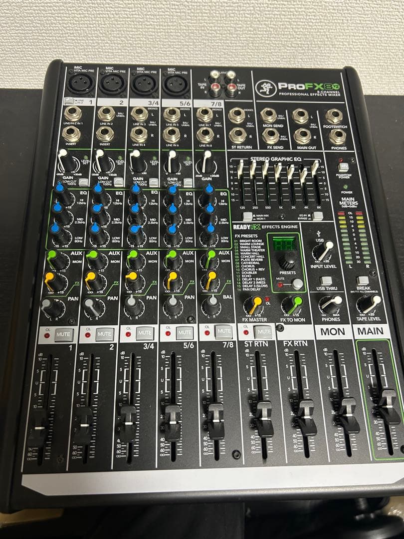 Mackie ProFX8v2 アナログミキサー J21824000000000-00-600x600.jpg