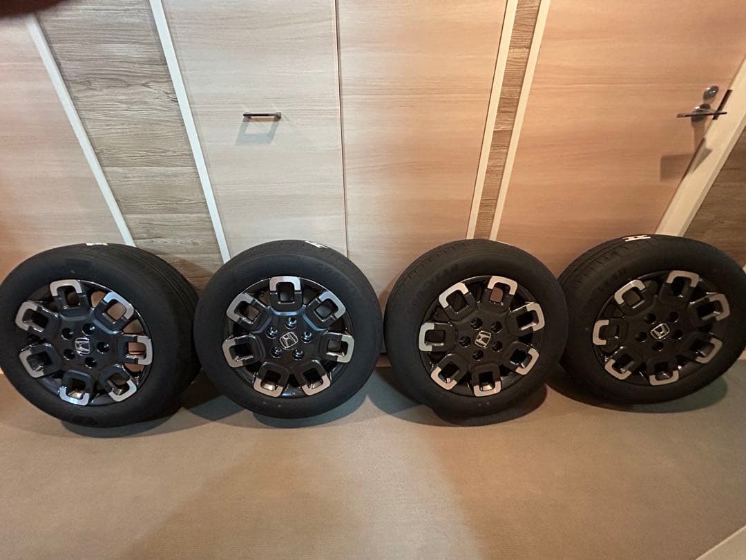 新品・未使用】新型フリードクロスター 純正アルミホイール タイヤ 4本