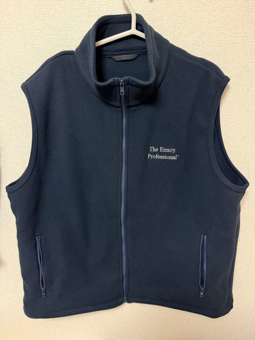 〈お値下げOK〉エンノイ　ベスト　ネイビー　L お値下げOK〉エンノイ ベスト ネイビー L - メルカリ