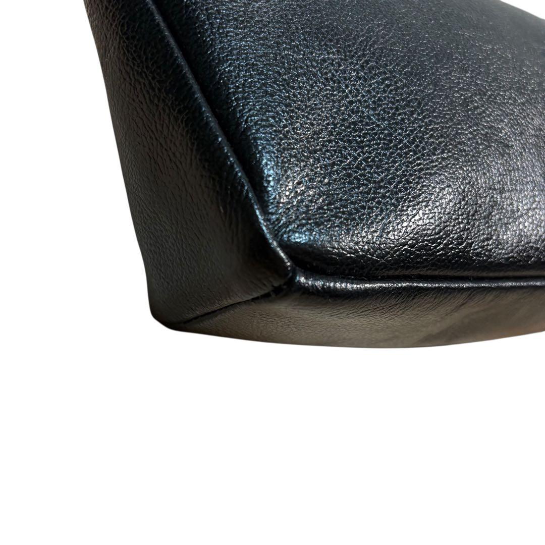 極美品 イルビゾンテ ショルダーバッグ ボディバッグ レザー ブラック