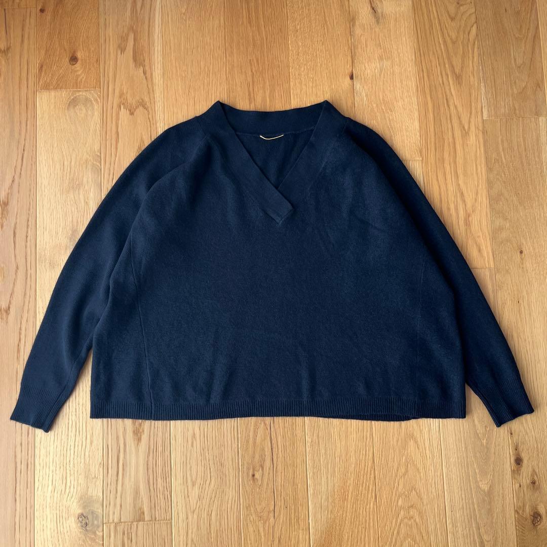 ドゥーズィエムクラス Vネックニット ミドルゲージ カシミヤ ウール ネイビー ミドルゲージ Vネック ニット（ニット／セーター）｜Deuxieme Classe