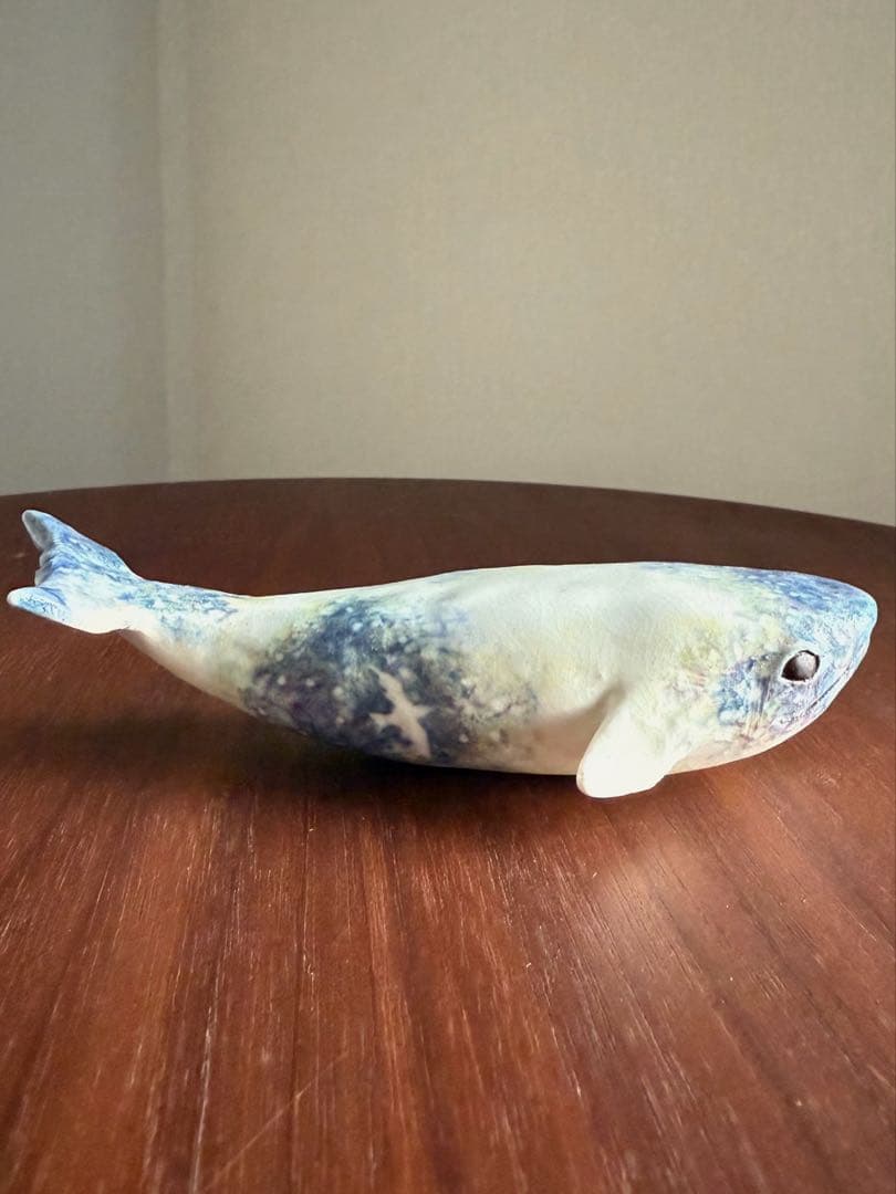 山野辺彩　くじらの置物