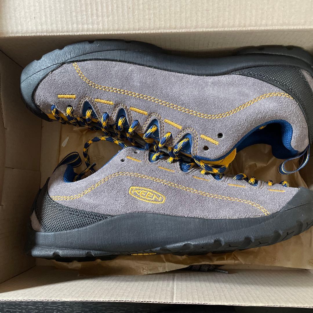 KEEN JASPER 24.5cm スモーク色
