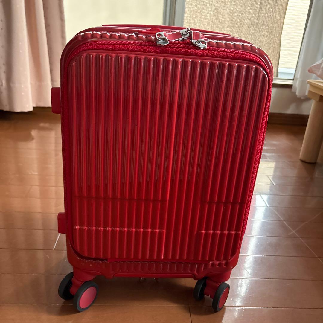 innoker 赤いキャリーケース 4輪 赤色 キャリーケース 4輪 ロック鍵無し 格安 - メルカリ