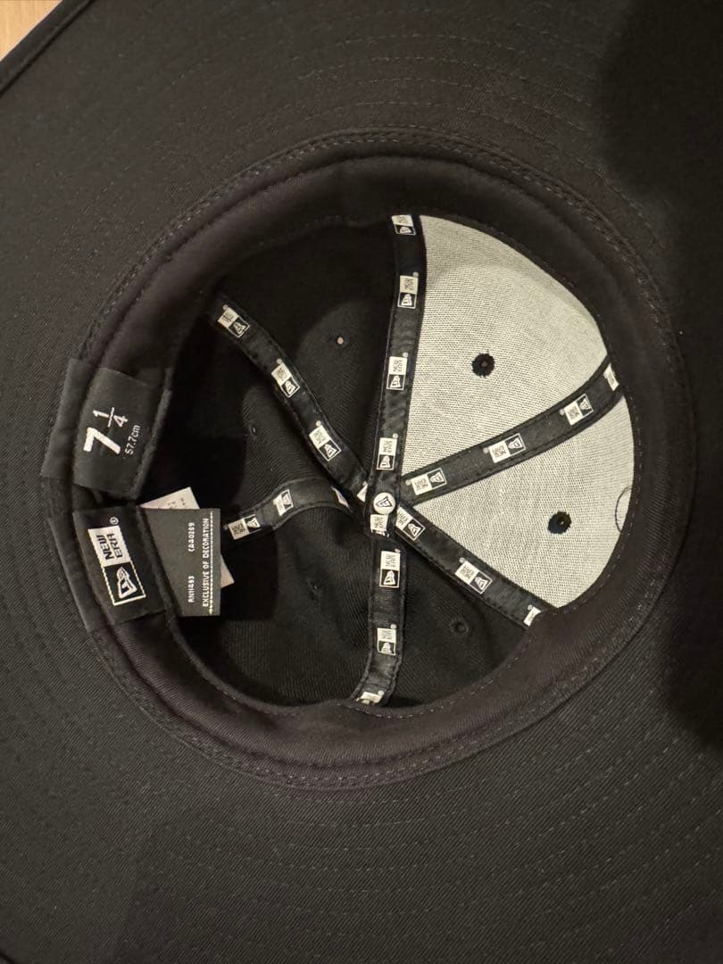 ニューエラ ブリムハット 7 1/4 57.7cm 黒 美品
