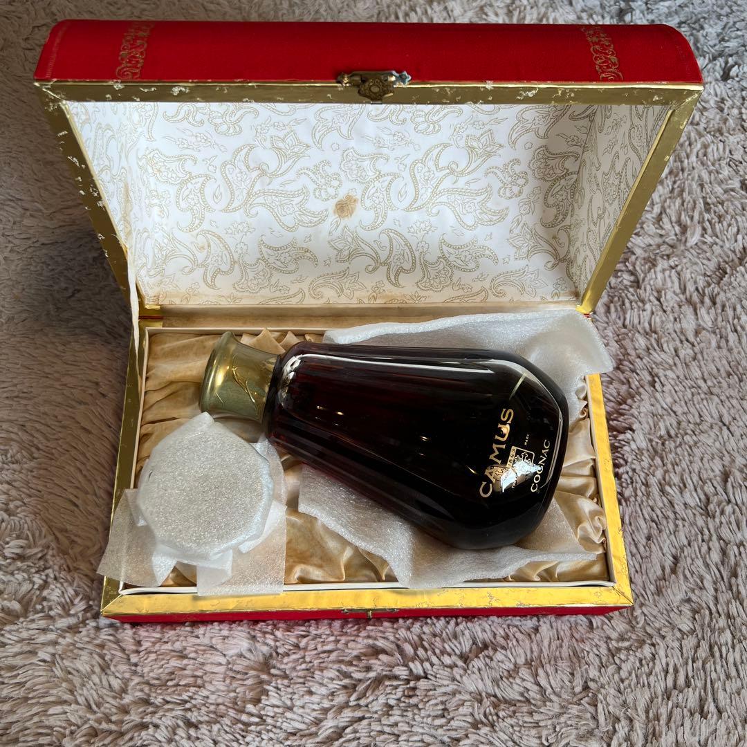 バカラ製の美しいデザインのCAMUSコニャック CAMUS カミュ カラフェ COGNAC コニャック ブランデー 700ml バカラ
