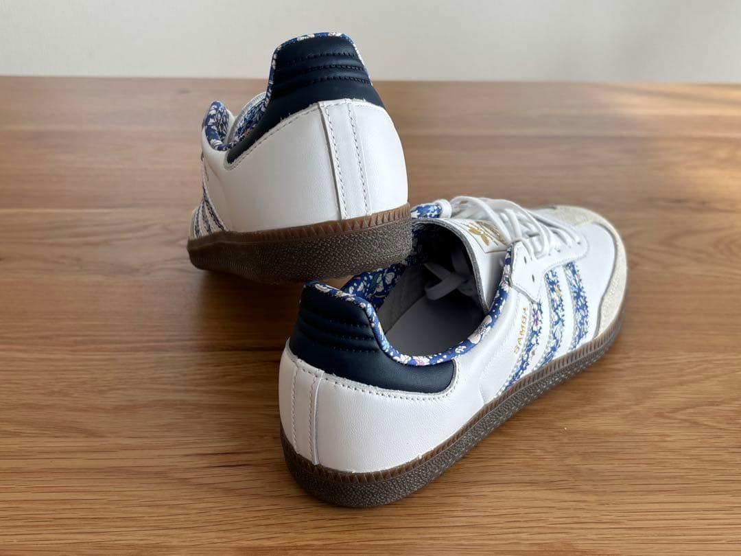 【訳あり新品未使用】adidas SAMBA LIBERTY 24.5cm