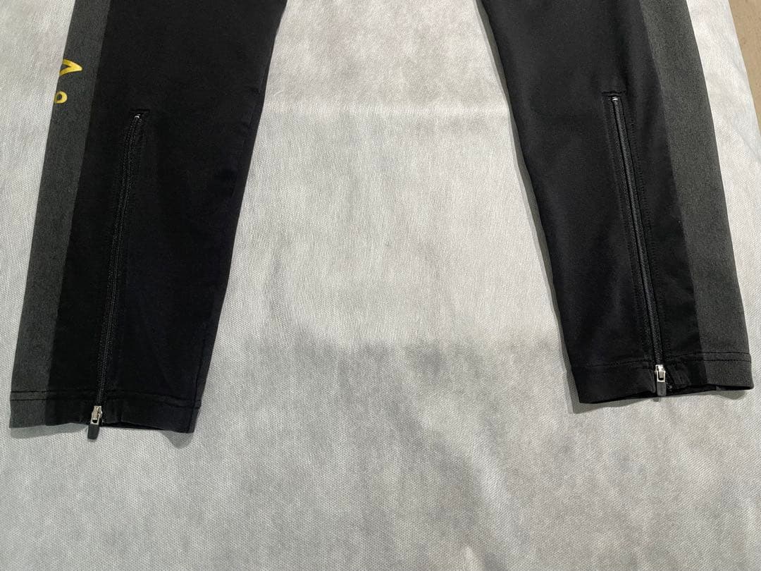 FC東京選手支給品上下セット】トレーニングウェア 非売品 - メルカリ